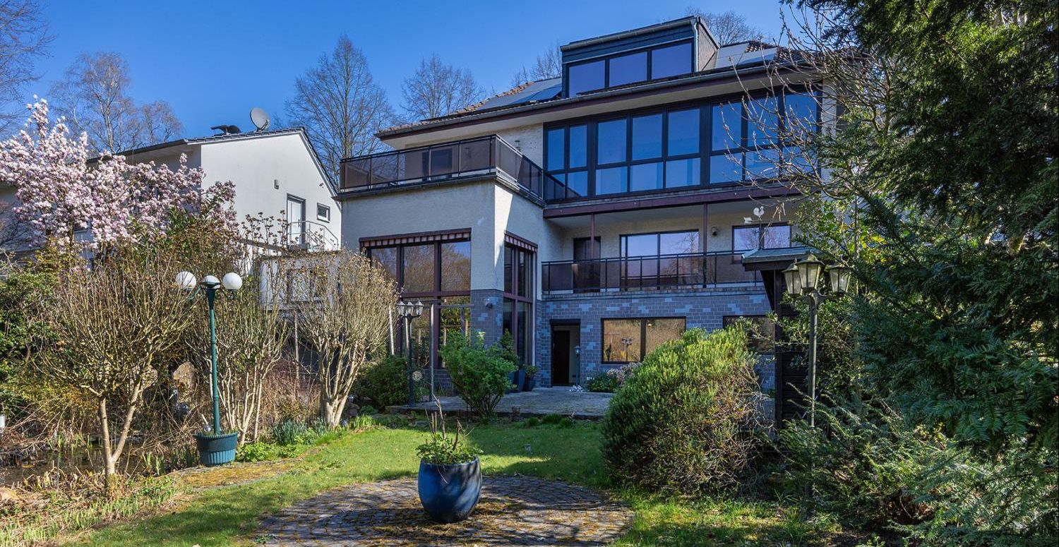 Zwei-Familienhaus