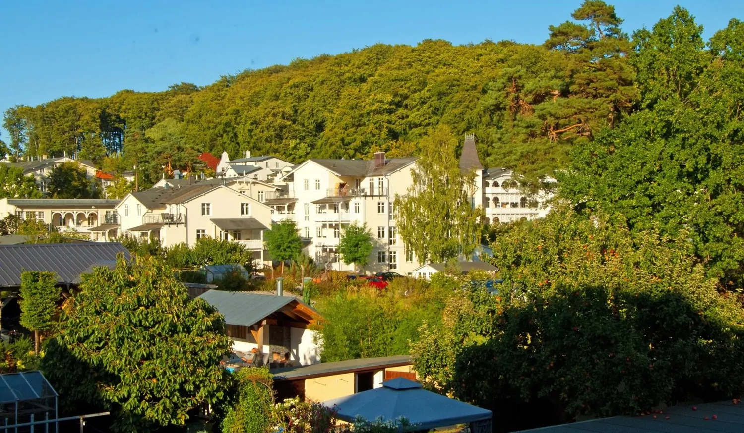 Ostseebad Sellin: Zentrale 33 qm Wohnung in Strandnähe mit Balkon