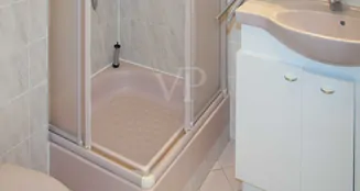 von_poll_real_estate_property_IN628_image_14