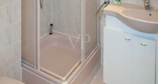 von_poll_real_estate_property_IN628_image_14