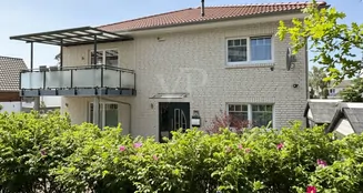 von_poll_real_estate_property_SM830_image_1