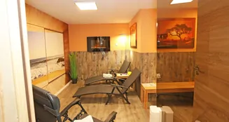 von_poll_real_estate_property_SM830_image_21