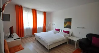 von_poll_real_estate_property_NZ901_image_12