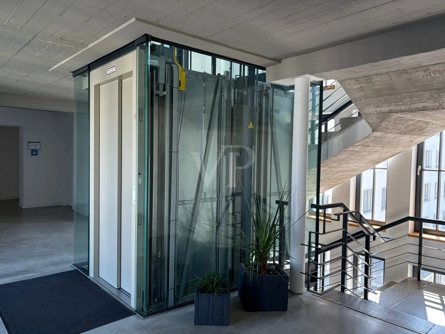 Appartement moderne avec mobilier de haute qualité, situé en première ligne de la plage de la mer Baltique.