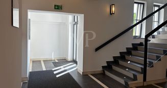 von_poll_real_estate_property_VB231_image_8