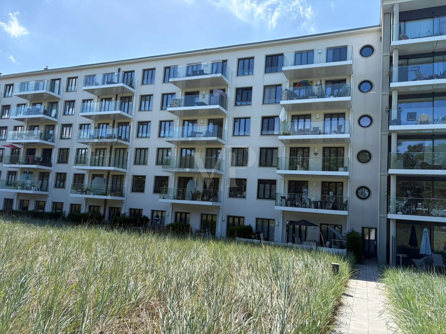 **Appartement moderne avec grand balcon, vue sur la mer et équipements confortables dans la résidence House 4 Natura – South Beach 206**