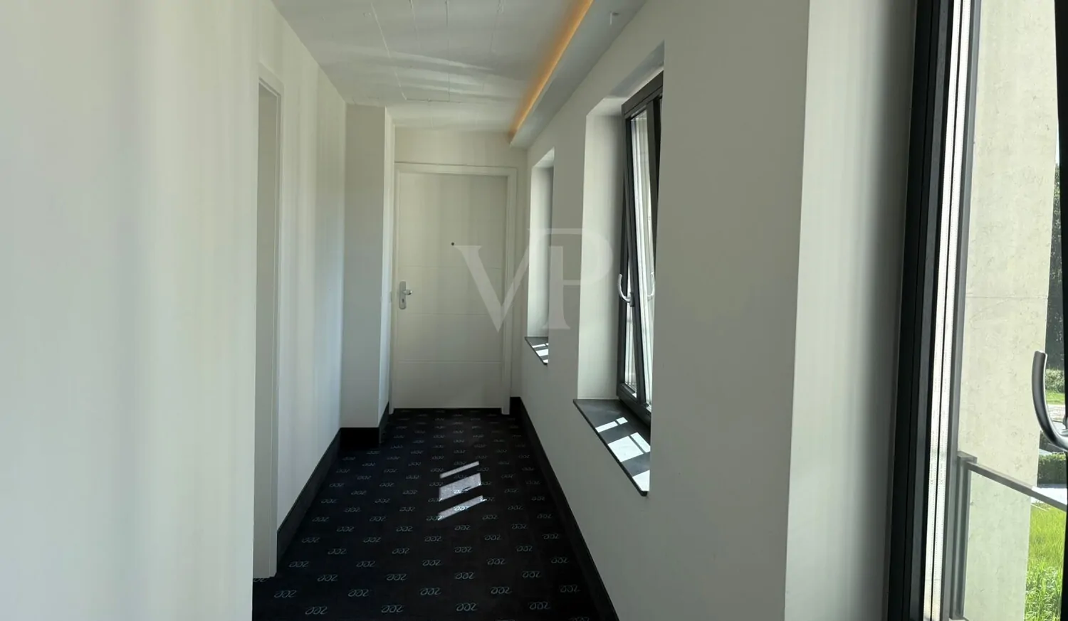 **Moderne Eigentumswohnung mit großem Balkon, Meerblick und Komfortausstattung in Haus 4 Natura – Südstrand 206**