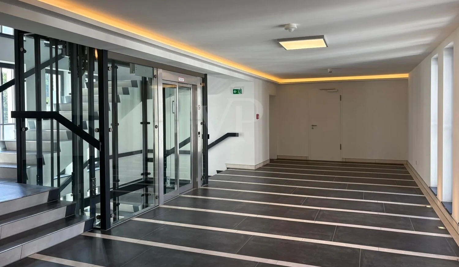 **Moderne Eigentumswohnung mit großem Balkon, Meerblick und Komfortausstattung in Haus 4 Natura – Südstrand 206**