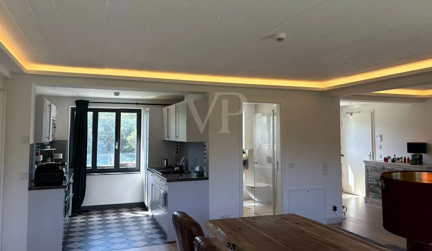 **Moderne Eigentumswohnung mit großem Balkon, Meerblick und Komfortausstattung in Haus 4 Natura – Südstrand 206**