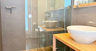 von_poll_real_estate_property_ZK265_image_24