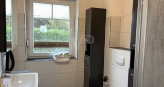 von_poll_real_estate_property_QD771_image_17