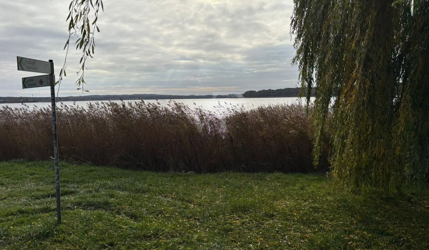 Sonnenverwöhntes Wassergrundstück am Selliner See mit Bootszugang