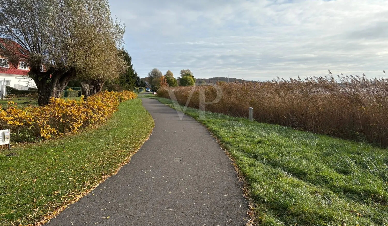 Sonnenverwöhntes Wassergrundstück am Selliner See mit Bootszugang
