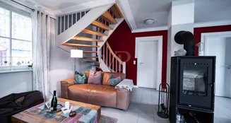 von_poll_real_estate_property_KH050_image_8