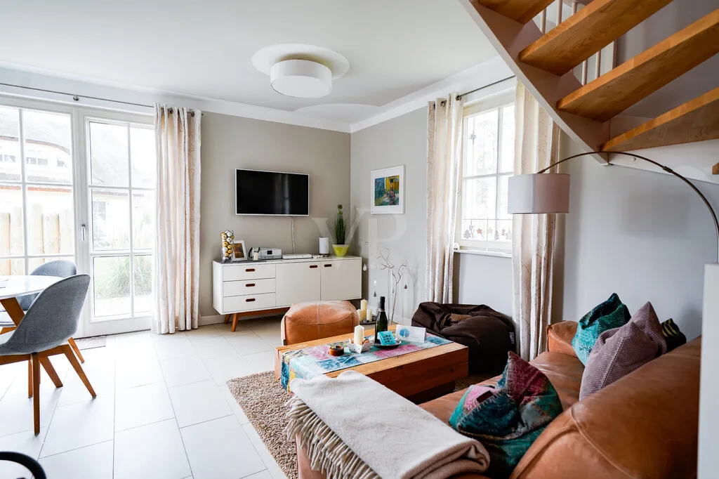 Strandnahes, reetgedecktes Refugium am Dünenwald:   1 Doppelhaus und 1 Ferienhaus in Bestlage