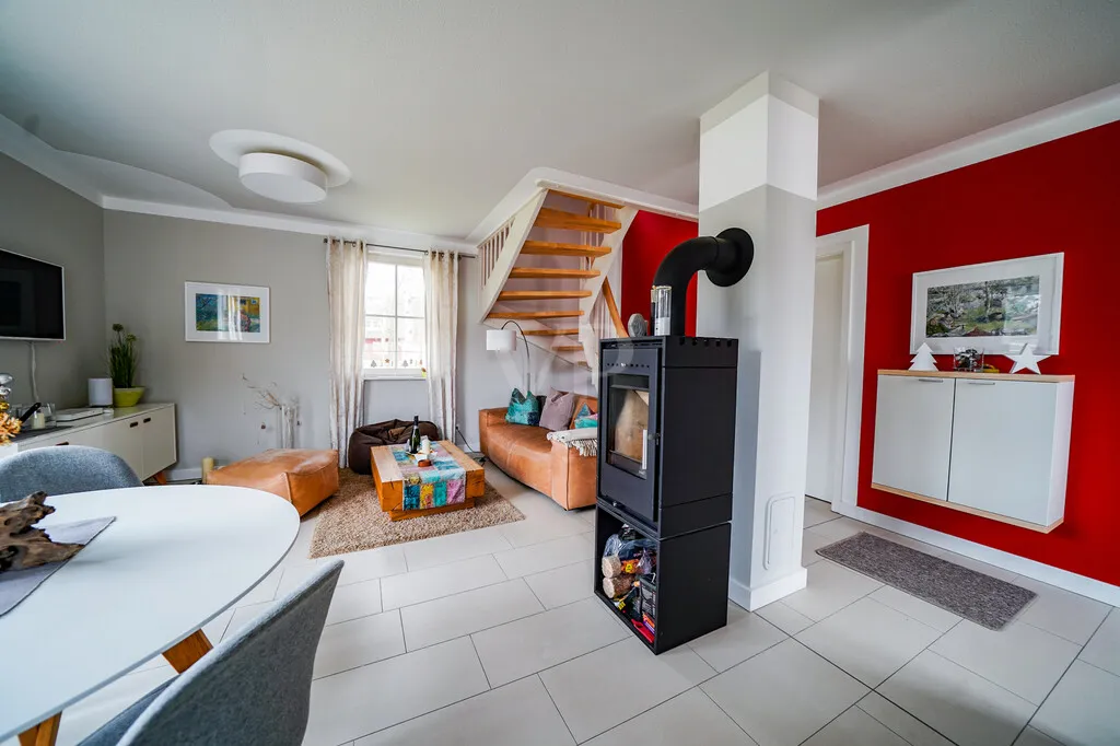 Strandnahes, reetgedecktes Refugium am Dünenwald:   1 Doppelhaus und 1 Ferienhaus in Bestlage