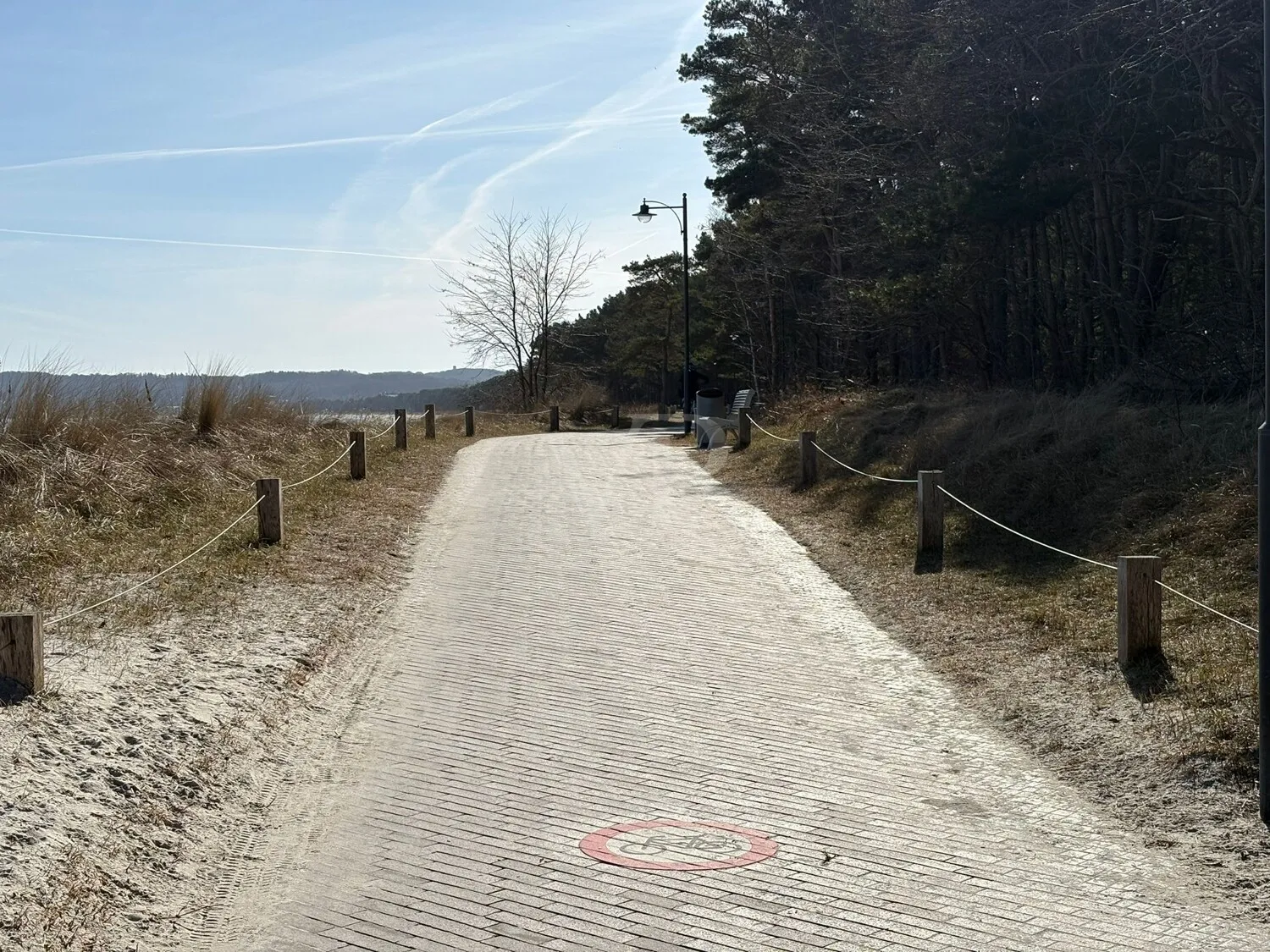Strandwohnung nahe Binz, 50 m zum schönsten Strand mit 2 Balkonen und Ostseeblick