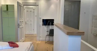 von_poll_real_estate_property_CF644_image_29