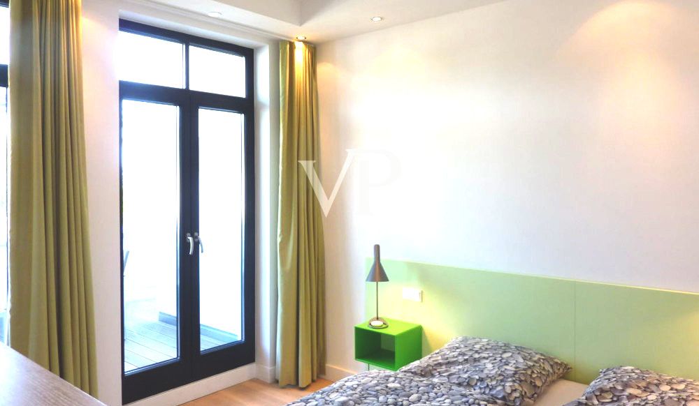 Schlafzimmer 1