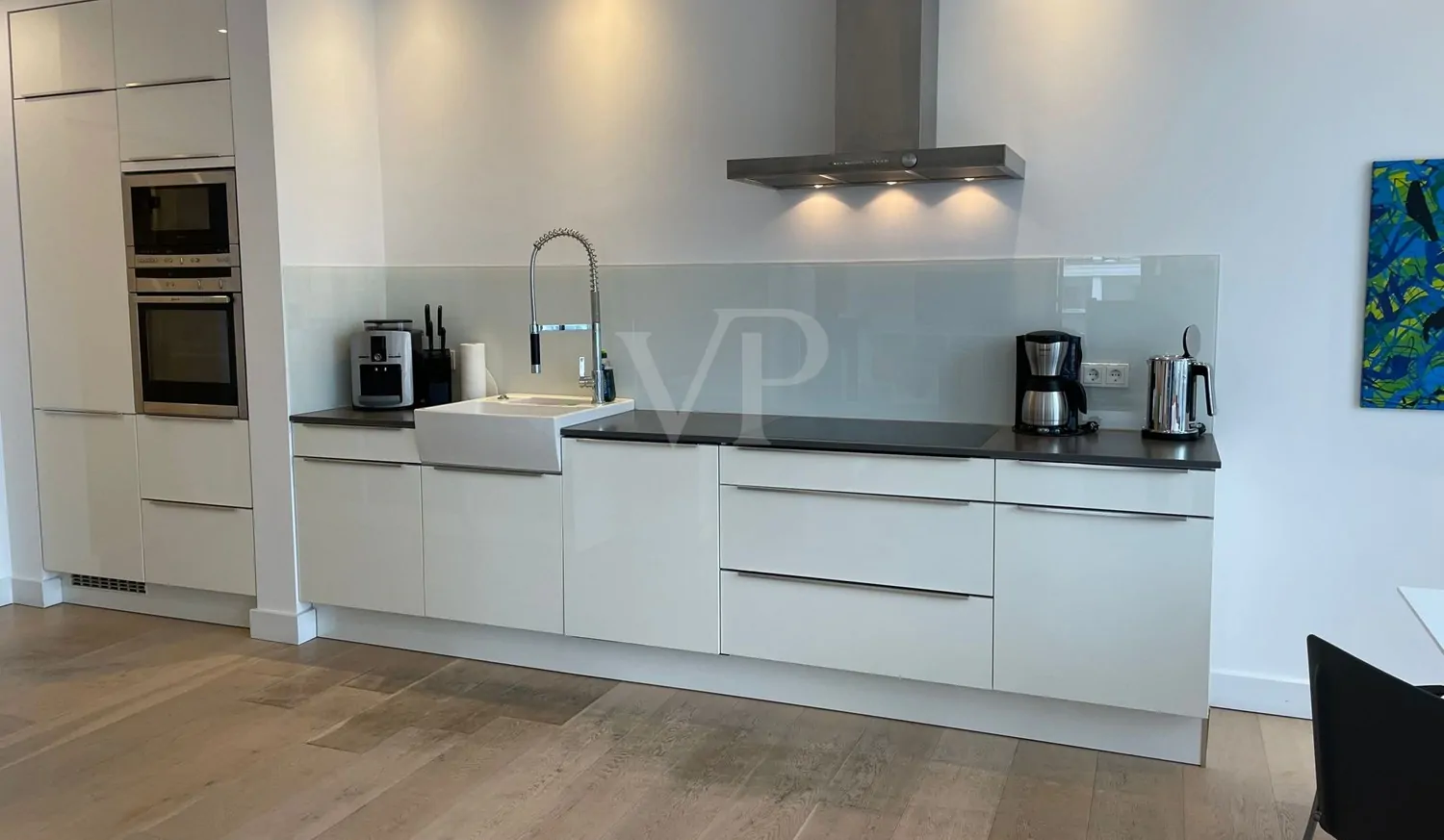 Appartement mit Meerblick und Möglichkeit zum VIP-Zugang zum Sky-Schwimmbad