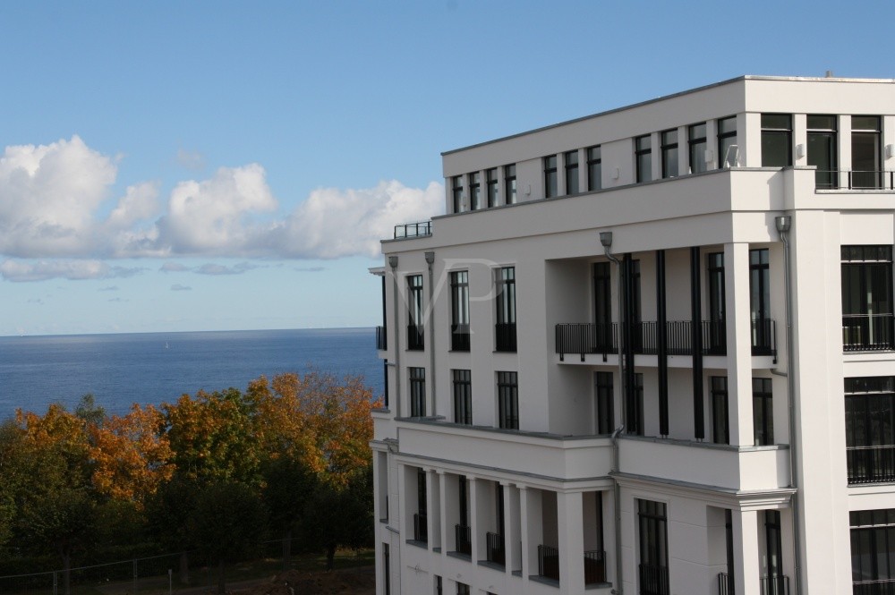 Appartement mit Meerblick und Möglichkeit zum VIP-Zugang zum Sky-Schwimmbad