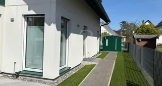 von_poll_real_estate_property_CX607_image_3