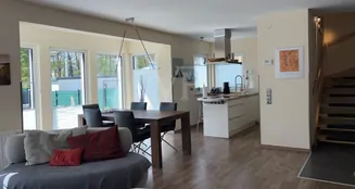 von_poll_real_estate_property_CX607_image_6