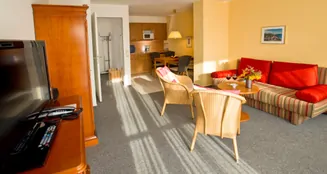 von_poll_real_estate_property_QT187_image_14