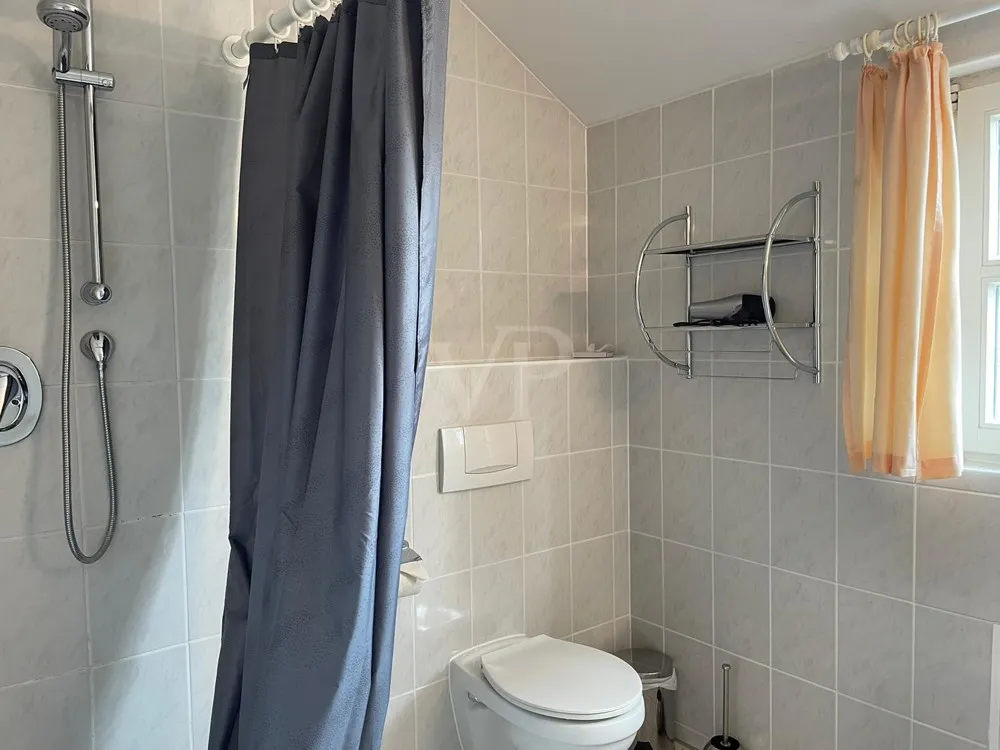 Appartement mansardé confortable de 2 pièces donnant sur la mer Baltique avec toutes les commodités