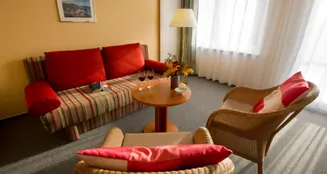 von_poll_real_estate_property_LY845_image_13