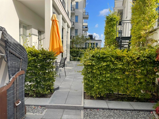 Haus FIRST Sellin: Ein exklusives Appartement in bester Lage mit Innenpool und Dachterrassen-SPA