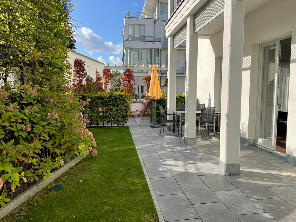 Terrasse mit Garten vom Appartement