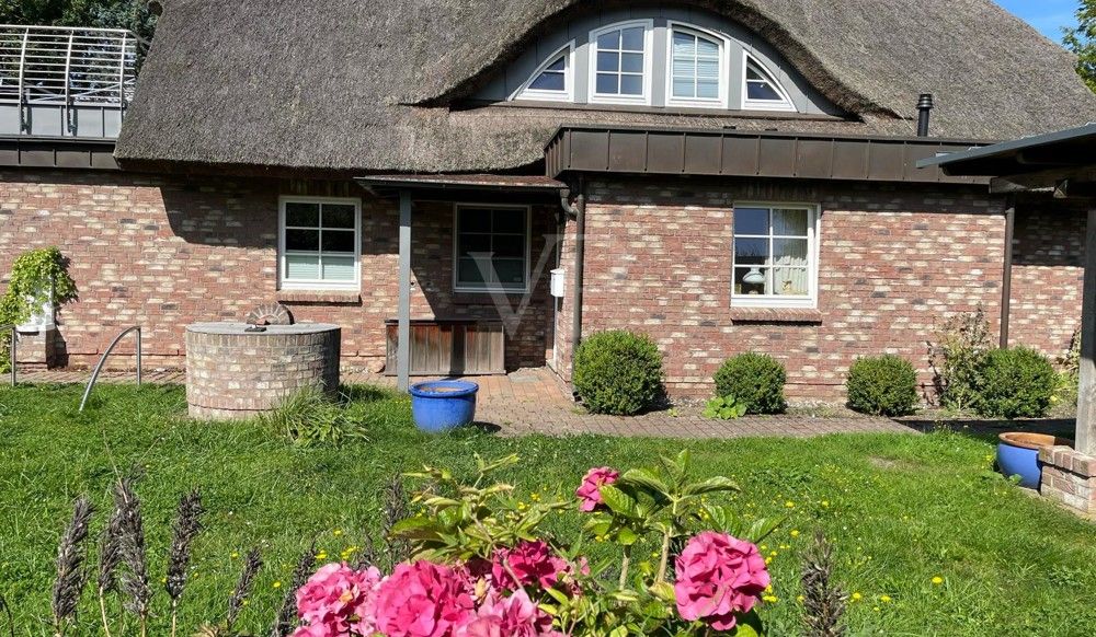 Ferienhaus in Neuensien mit 4 Wohnungen: Komfortable Ausstattung  und Seeblick