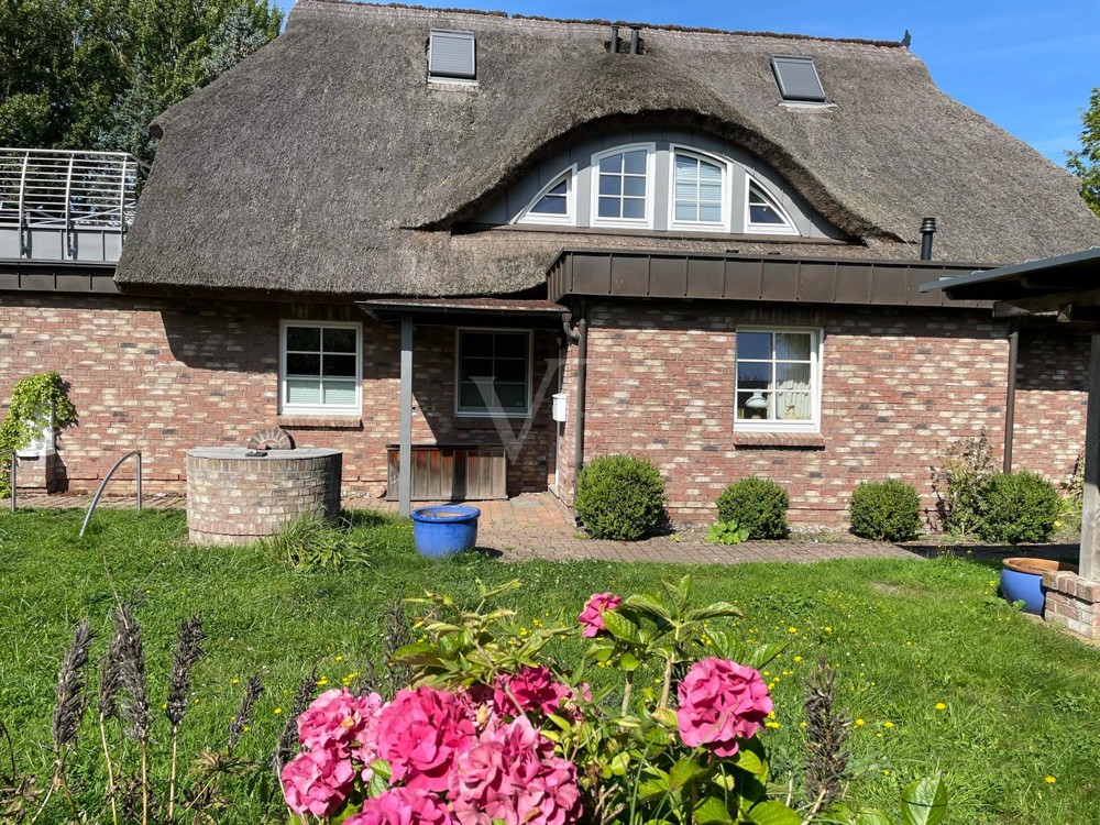 Ferienhaus in Neuensien mit 4 Wohnungen: Komfortable Ausstattung  und Seeblick