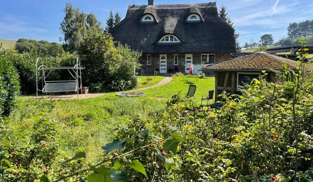 Zweifamilienhaus in traumhafter Lage am Neuensiener See