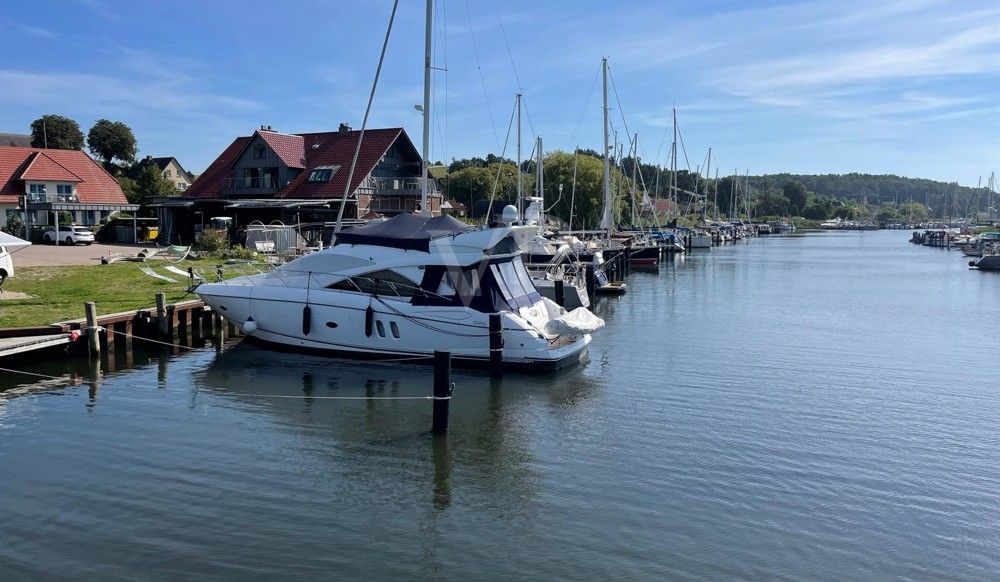 Zweifamilienhaus in traumhafter Lage am Neuensiener See