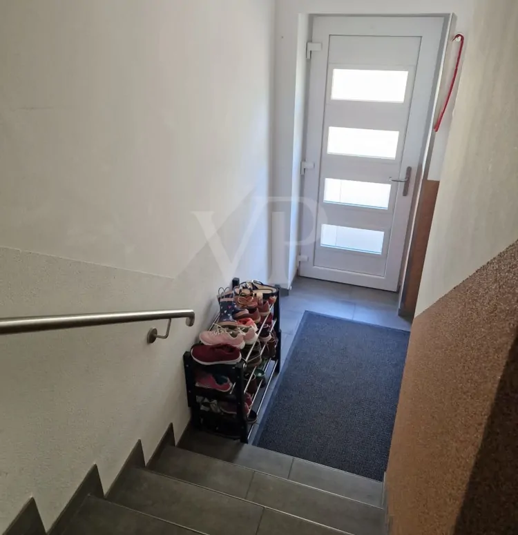 Aufgang zur OG Wohnung