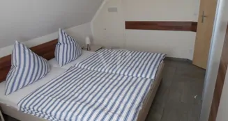 von_poll_real_estate_property_PM149_image_17