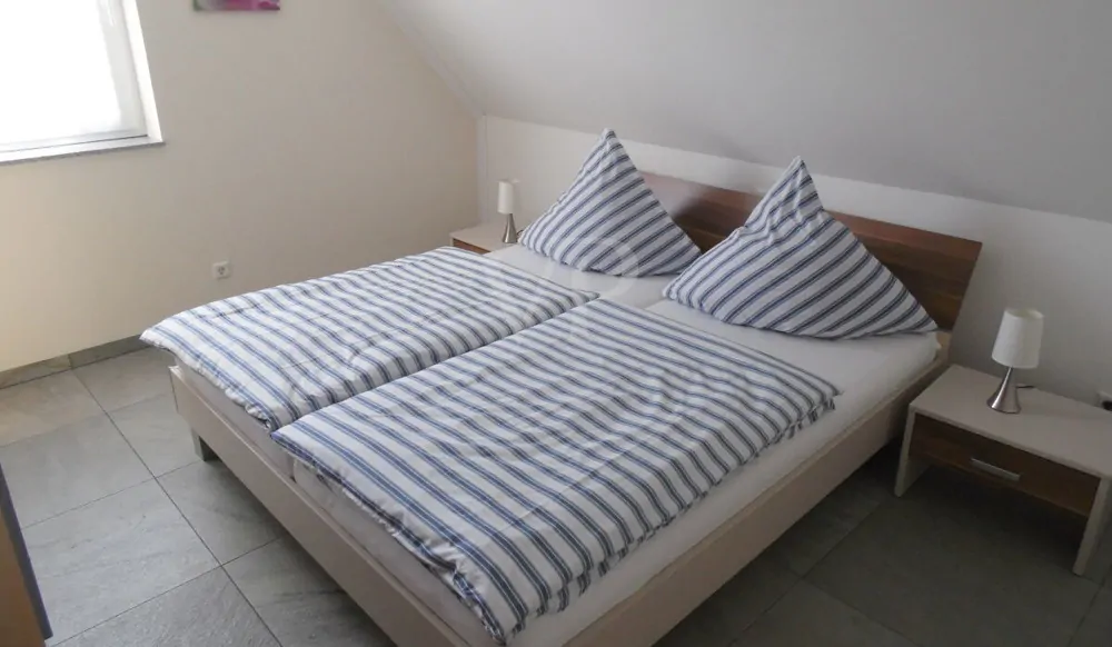 Haus B - 1. Schlafzimmer