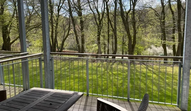 Ausblick vom Balkon in den Park und Golfanlage