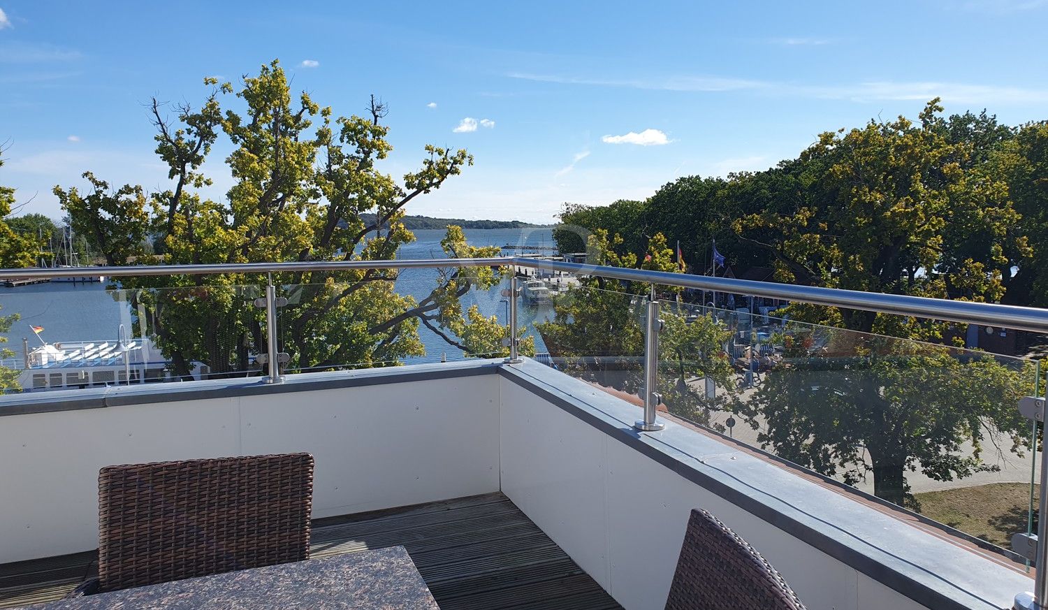 Penthouse mit Meerblick in Hafenresidenz Lauterbach