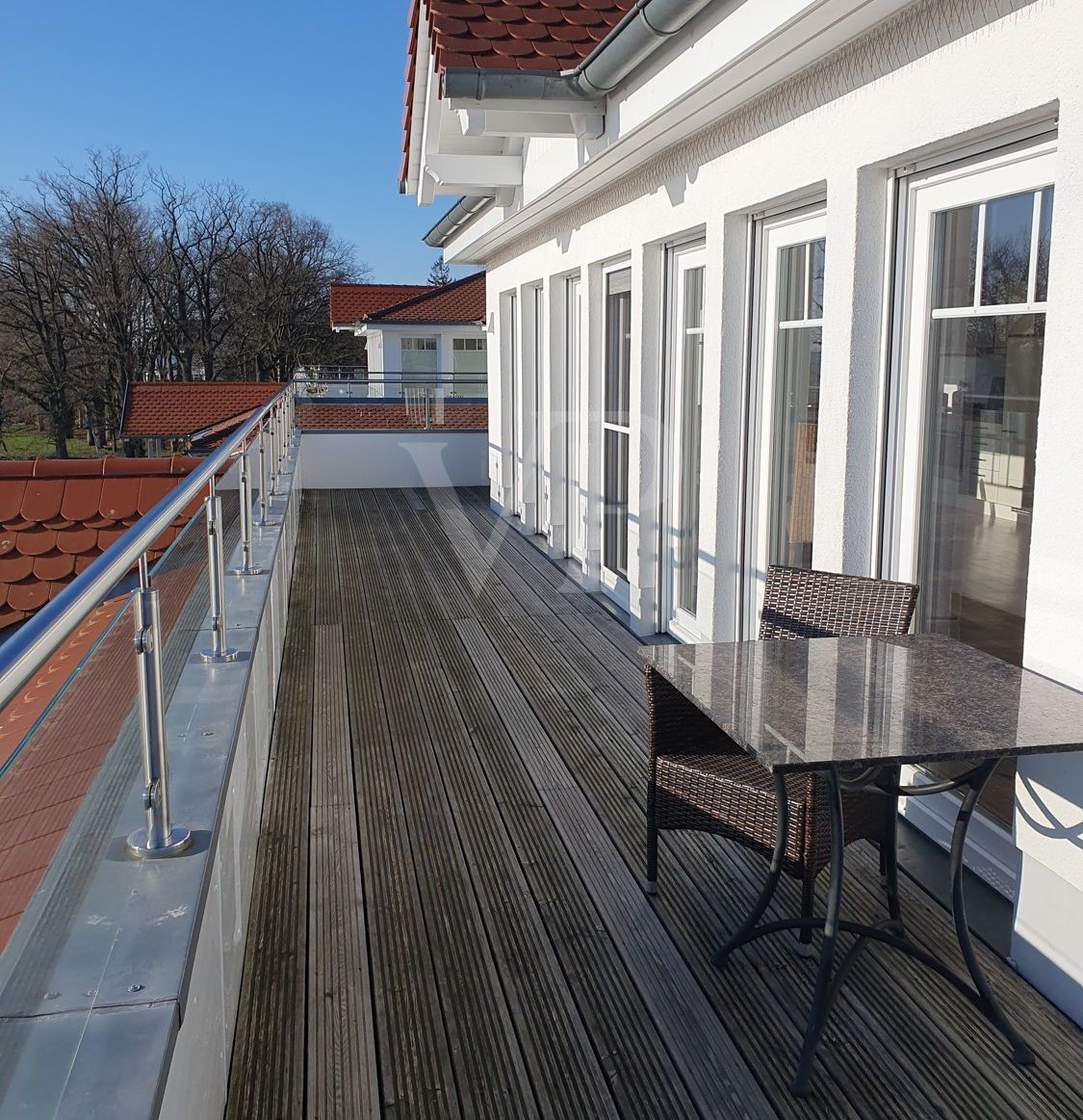 3-Seiten-Terrasse