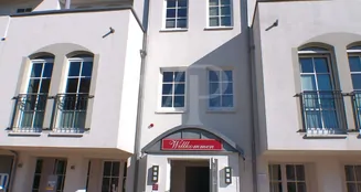 von_poll_real_estate_property_LS038_image_3