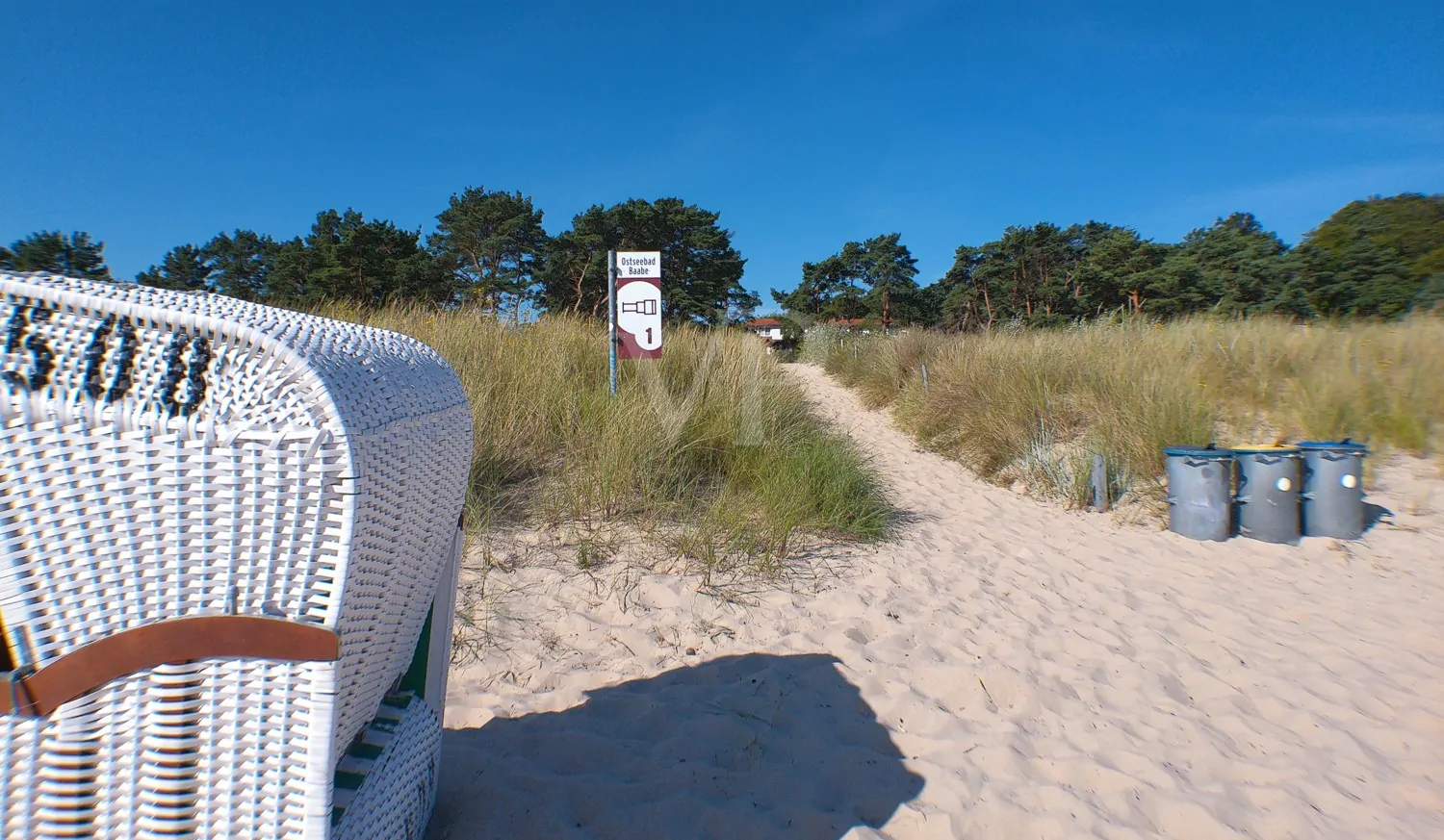 Residenz am Meer: 3-Zimmer-Wohnung in zentraler Lage mit Balkon und Wellnessanlage