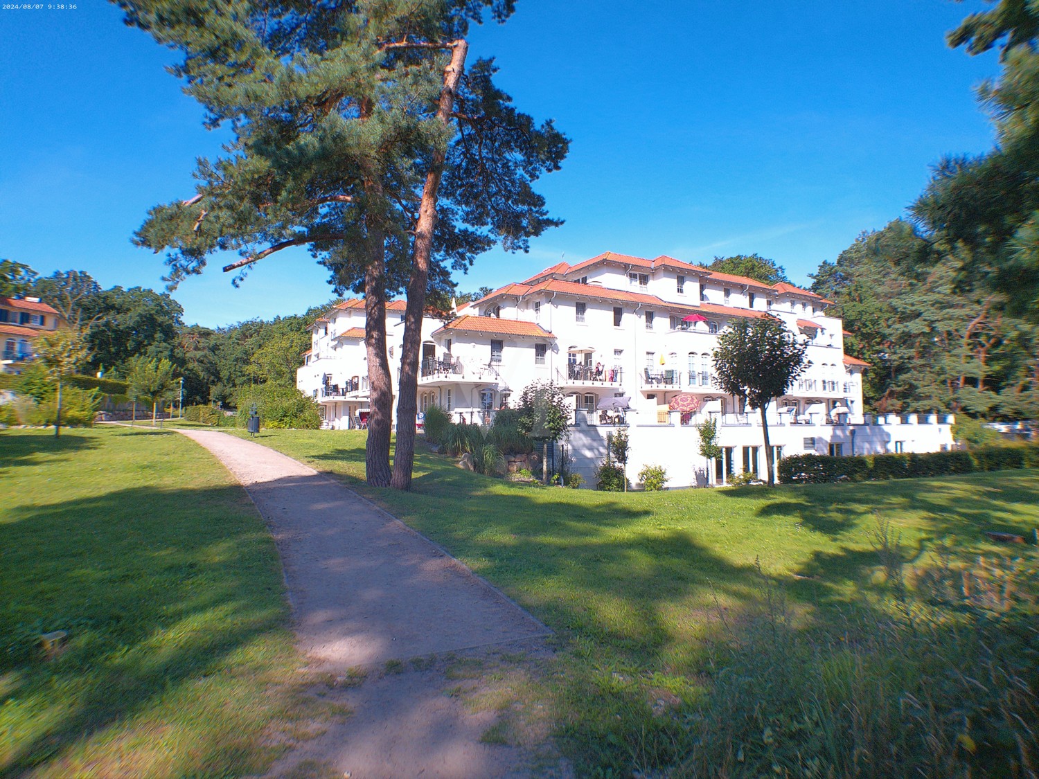 Residenz am Meer: 3-Zimmer-Wohnung in zentraler Lage mit Balkon und Wellnessanlage