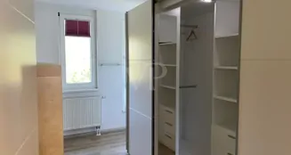 von_poll_real_estate_property_GB059_image_28