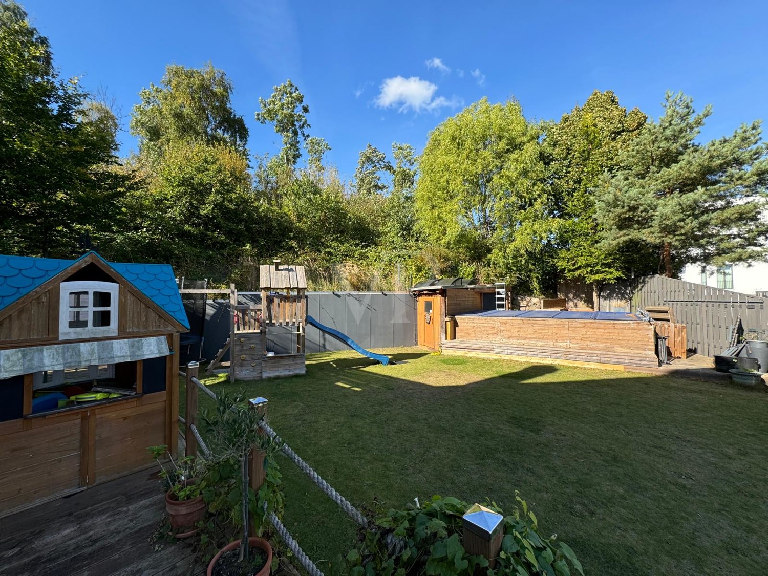 Reizvolles Reihenendhaus mit Garten in ruhiger Lage