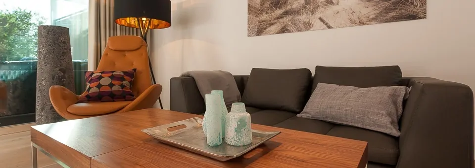 Exponiertes Penthouse am Hochufer: Moderne Architektur trifft Ostseenähe