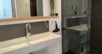 von_poll_real_estate_property_GQ023_image_16