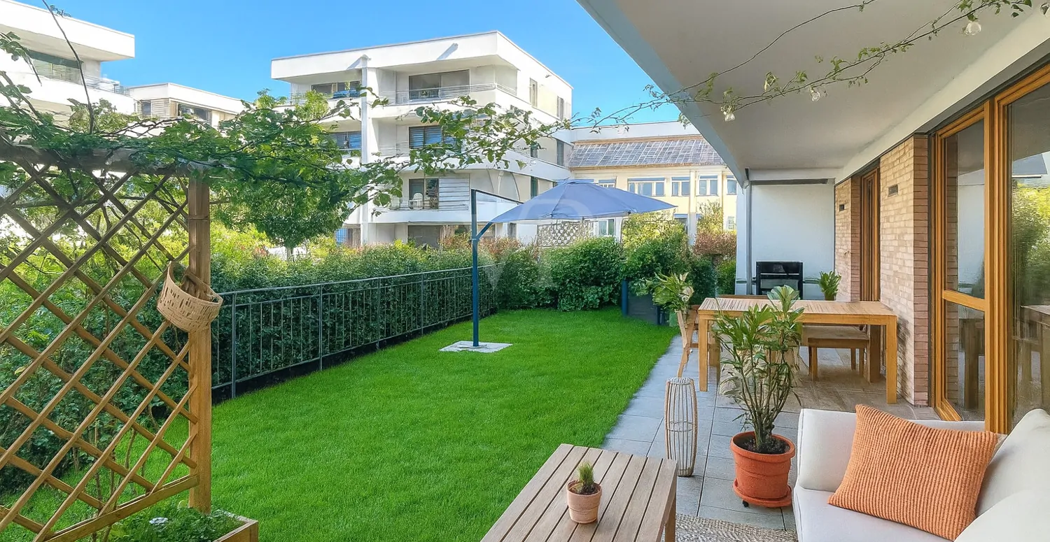 Luxuriöse Neubauwohnung mit exklusiver Ausstattung und privatem Garten in begehrter Lage